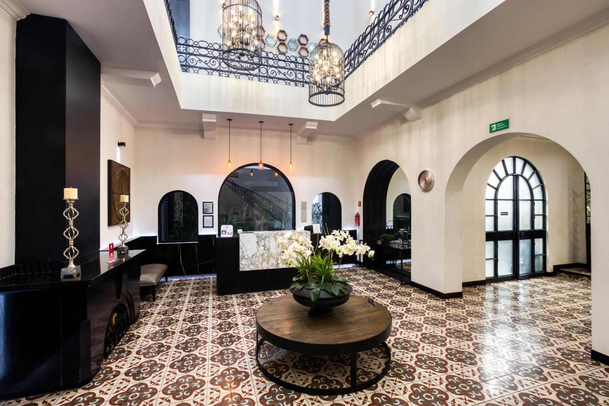 Ar 218 Hotel By Uliv — Photos 2